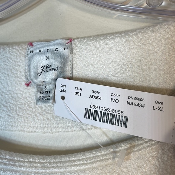 NWT. HATCH X J. Crew L/XL White Textured Short Sleeve Shift Maternity Dress. - Picture 2 of 10